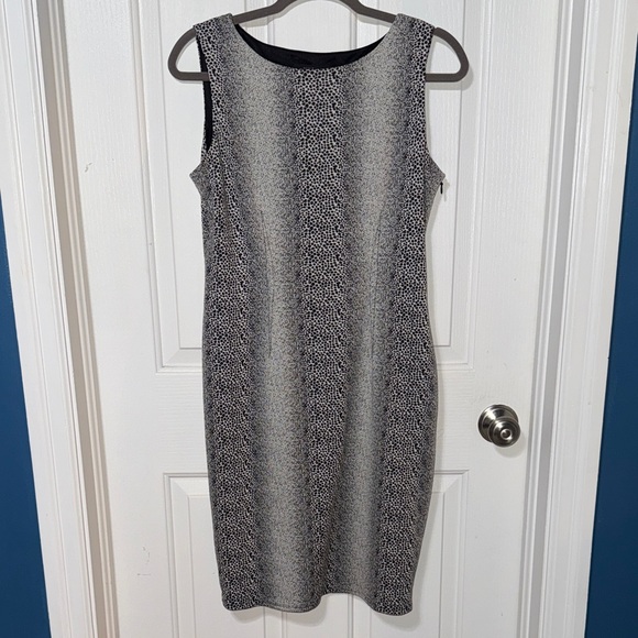 Nine West Dresses & Skirts - 💰Nine West Elegant Black and White Sleeveless Dress